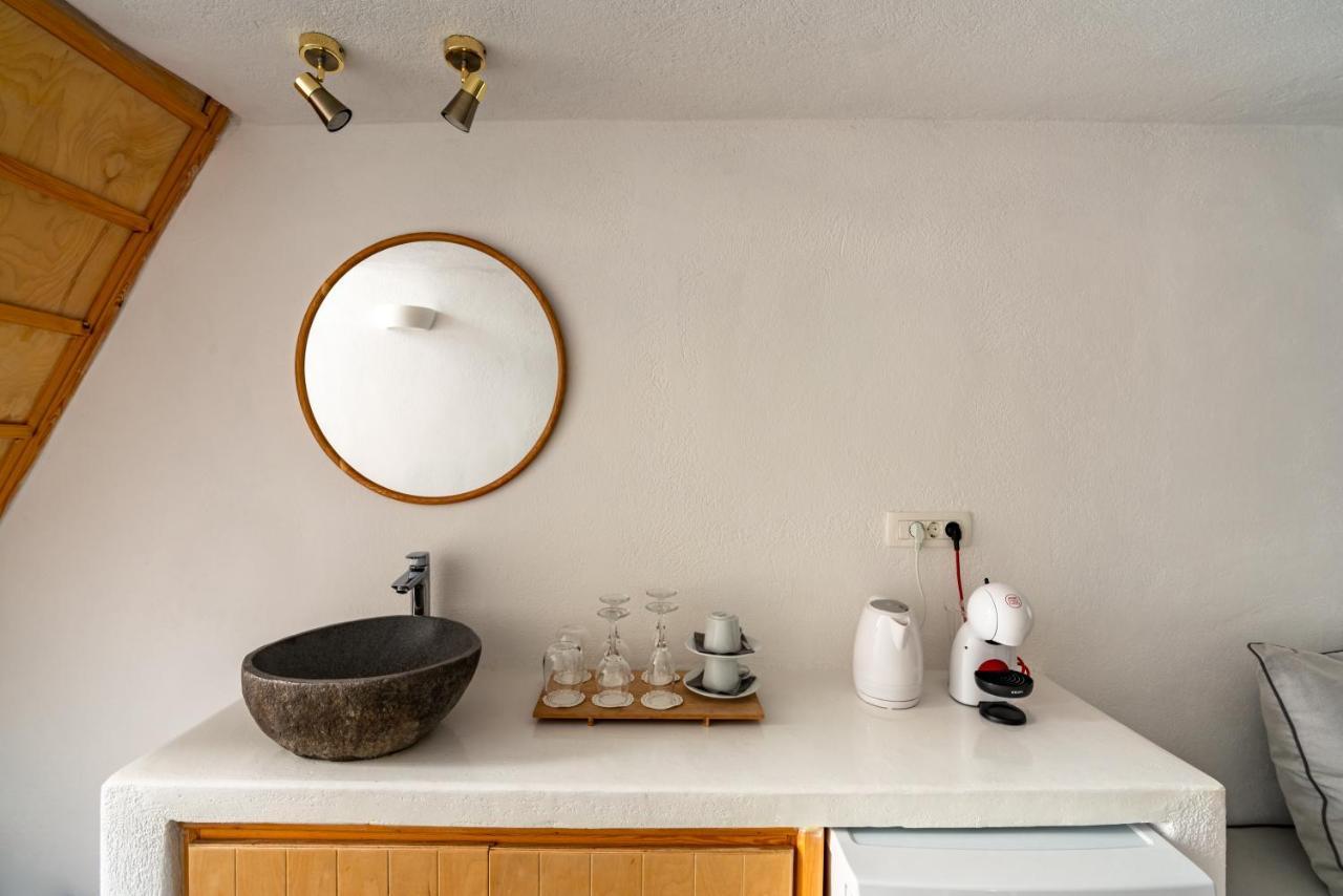 Akron Cliff Suite Φηρά Εξωτερικό φωτογραφία